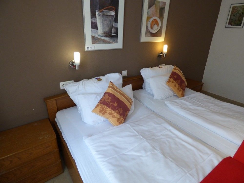 Hotel Art Inn Dinslaken Zewnętrze zdjęcie