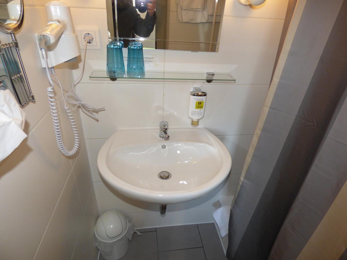 Hotel Art Inn Dinslaken Zewnętrze zdjęcie