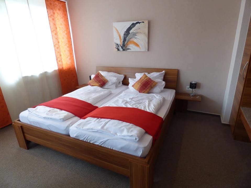 Hotel Art Inn Dinslaken Zewnętrze zdjęcie
